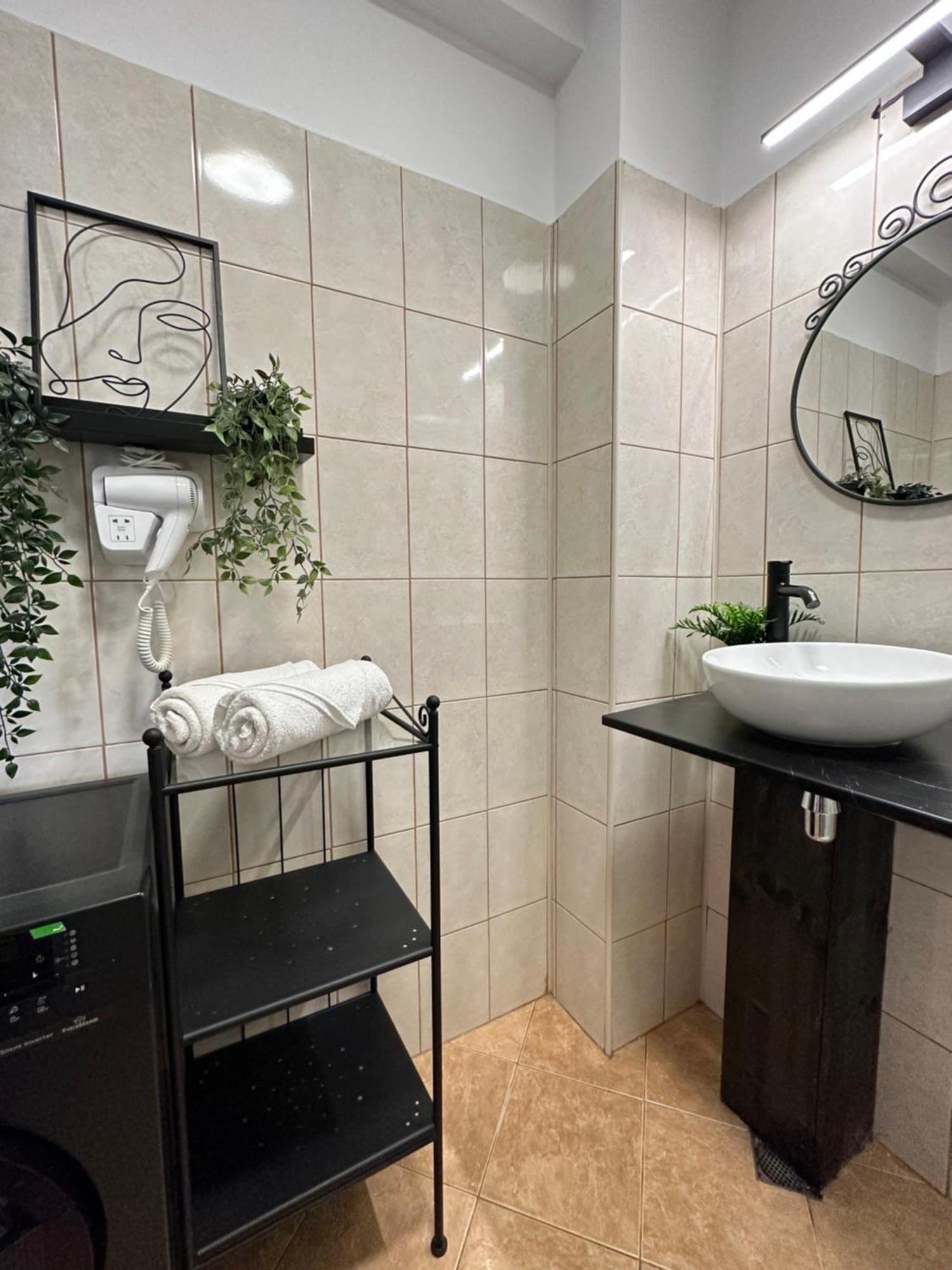 Central Studio Sapphire Daire Bükreş Dış mekan fotoğraf